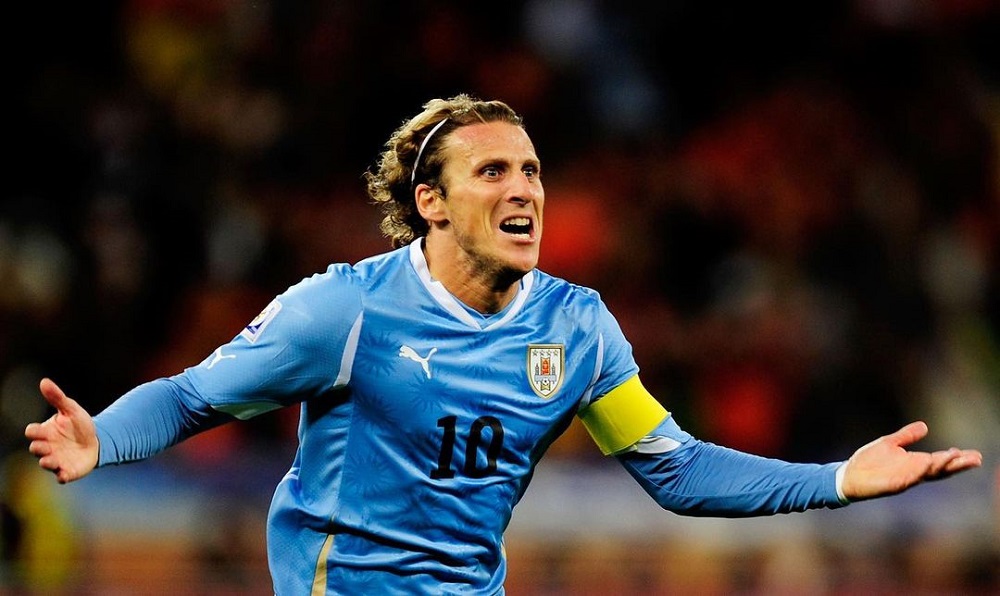 Diego Forlán assume seleção uruguaia e também comandará o Sub-20