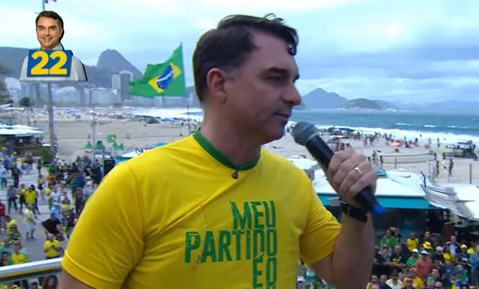 Flávio Bolsonaro supera Lula em audiência no início da campanha