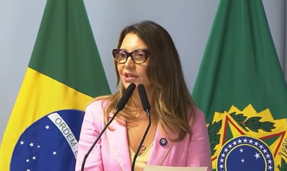Janja celebra legado de Marisa Léticia em lançamento da campanha de Lula