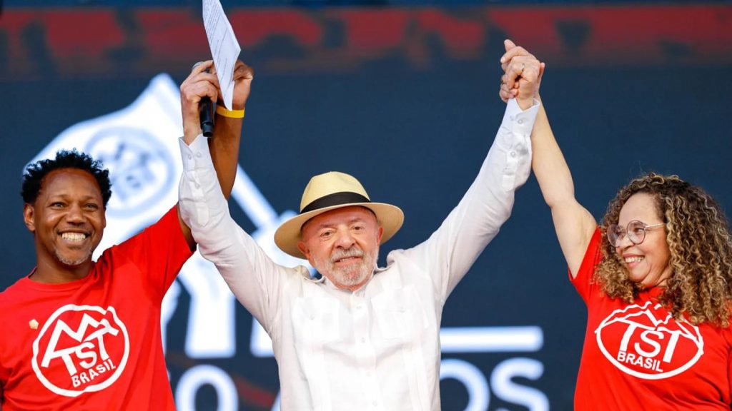 Lula acusa mercado financeiro de ignorar realidade dos mais pobres