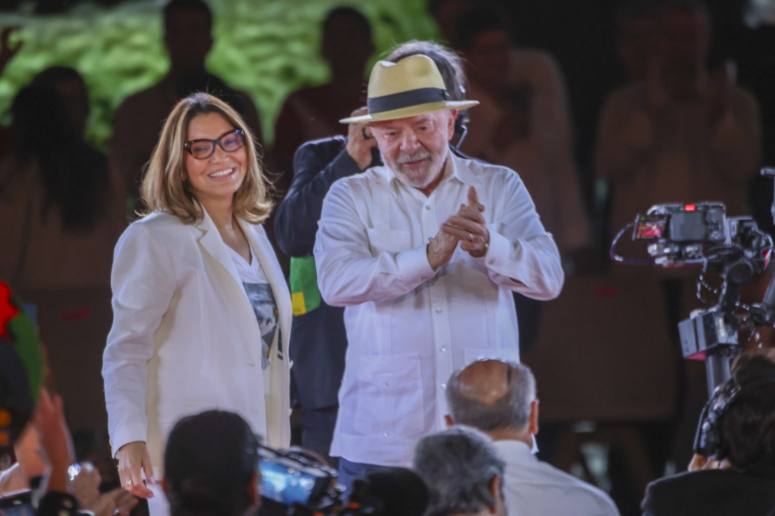 Lula confirma candidatura ao 4º mandato e promete enfrentar o Congresso