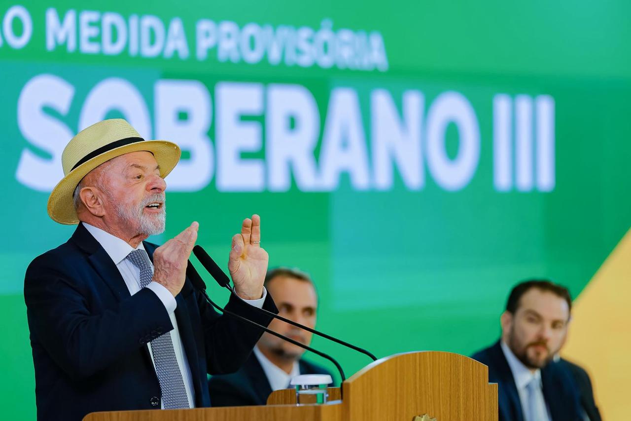 Lula cria conselho para gerir R$28,5 bi do Plano Brasil Soberano
