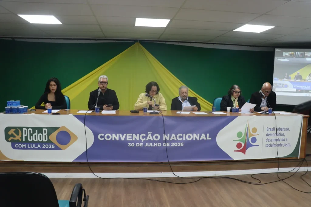 PCdoB adota verde, amarelo e azul na nova identidade visual