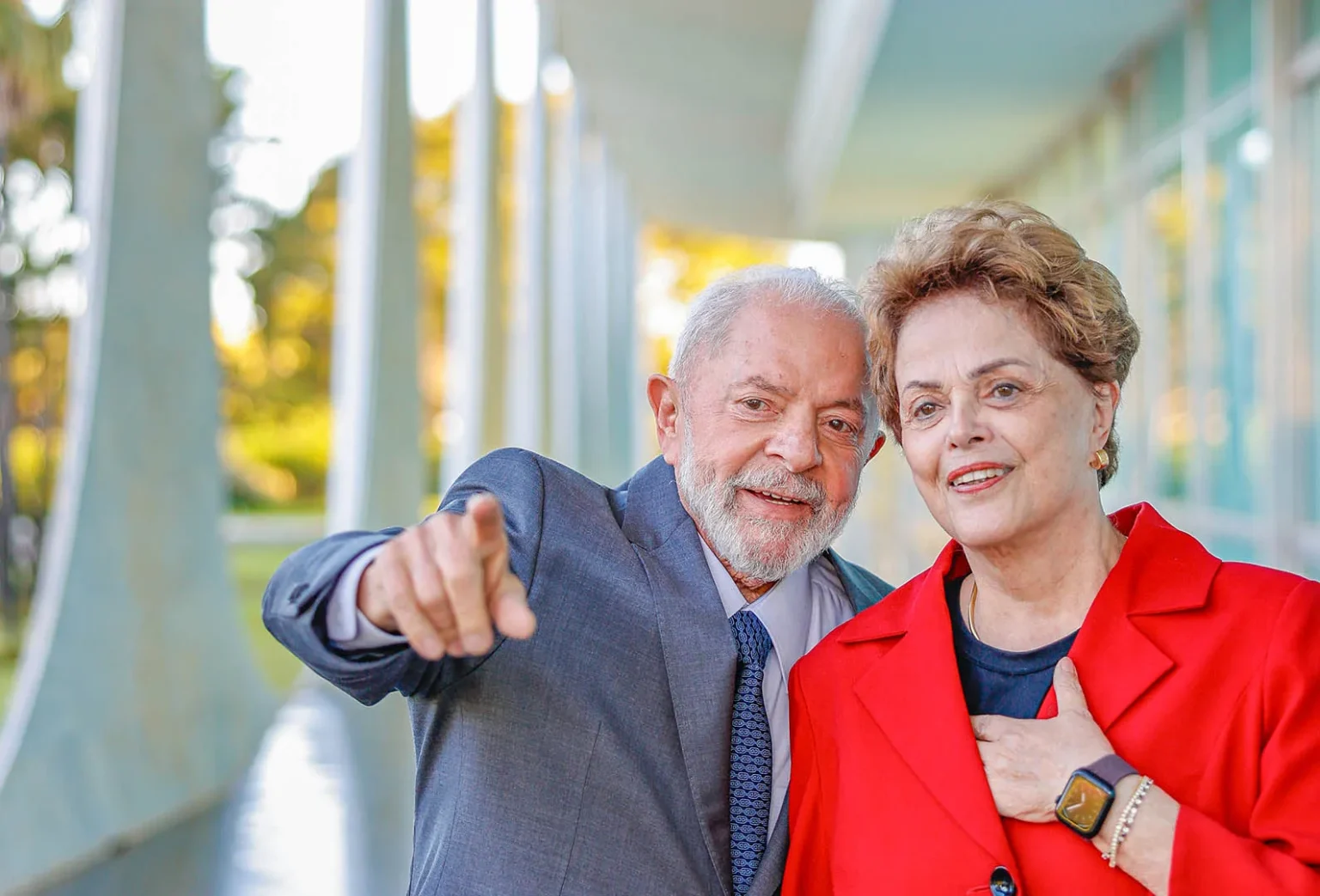 PT anuncia apoio a 11 que votaram pelo impeachment de Dilma