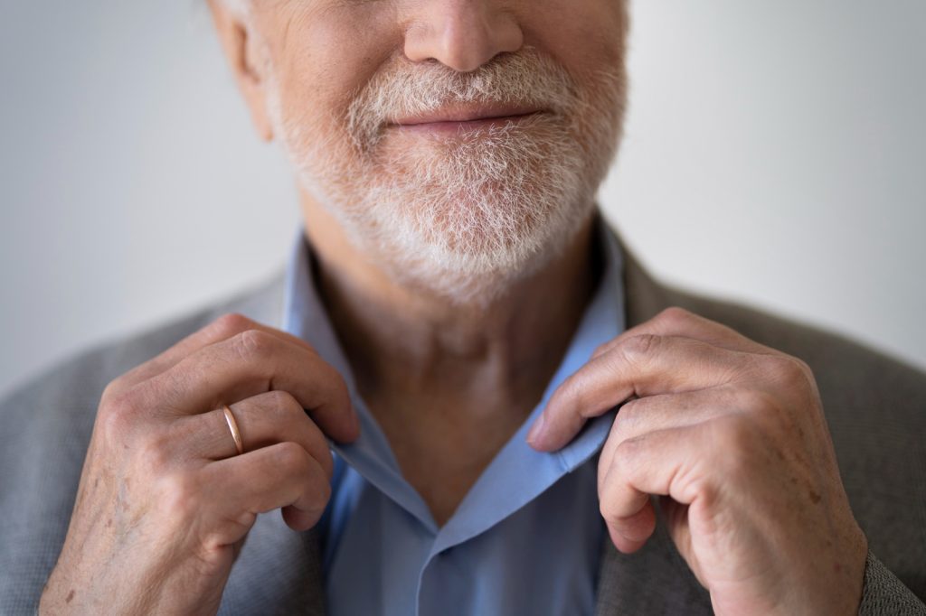 Quando operar o pescoço: sinais que exigem cirurgia para rejuvenescer