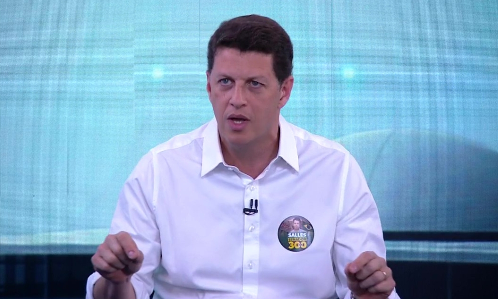 Salles critica PL e afirma que André do Prado não representa a direita