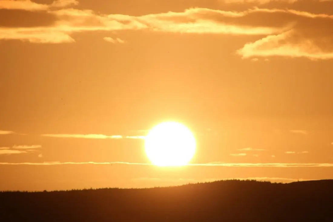 Sol e calor dominam terça; Cuiabá chega a 39°C e há risco de chuva