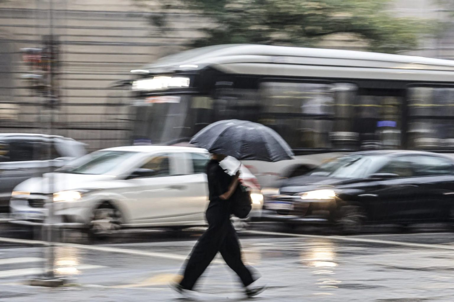 Tempestades atingem o Sul; granizo no RS e SC e calor em outras regiões