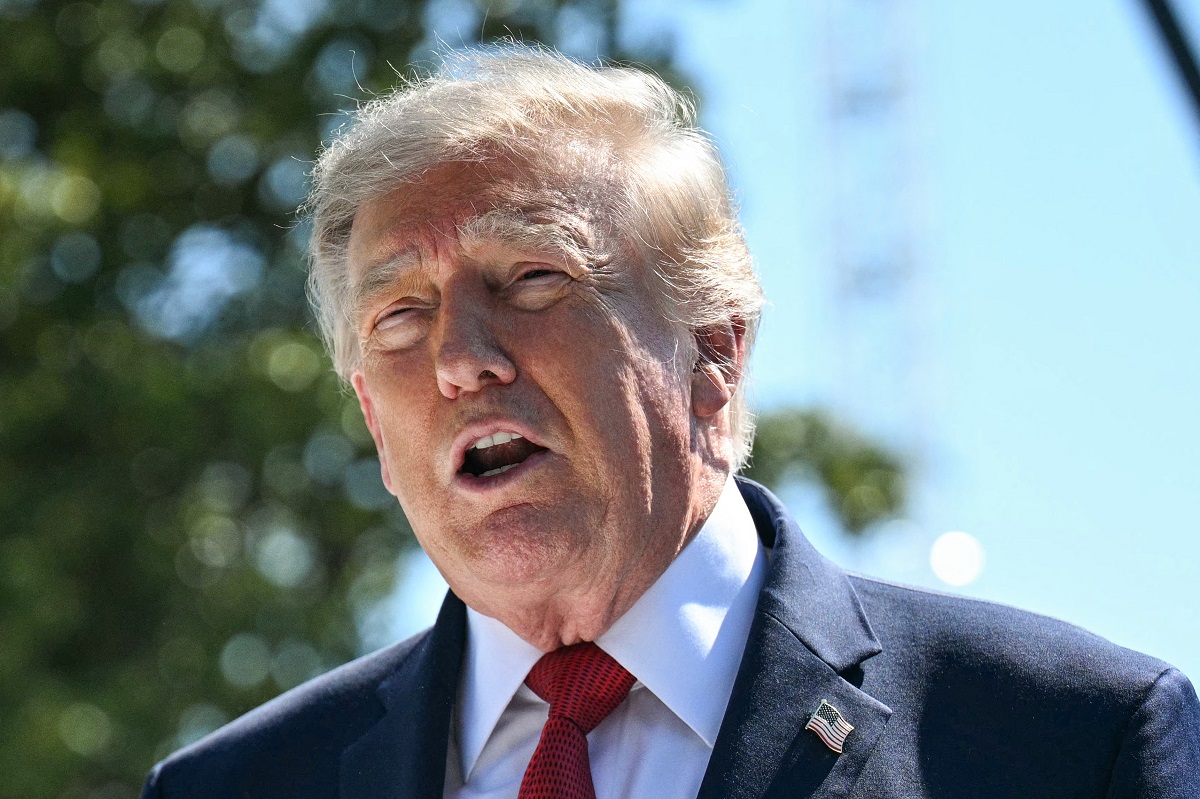 Trump corta apoio jurídico a crianças migrantes e usa militares como juízes