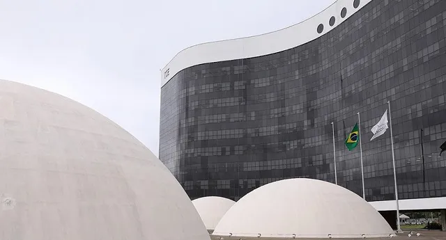 TSE forma conselho para combater fake news e uso indevido de IA