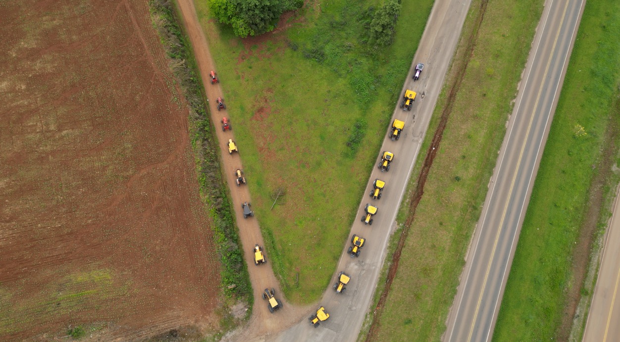 Valtra levará 14 tratores em expedição de 206 km no Oeste da Bahia