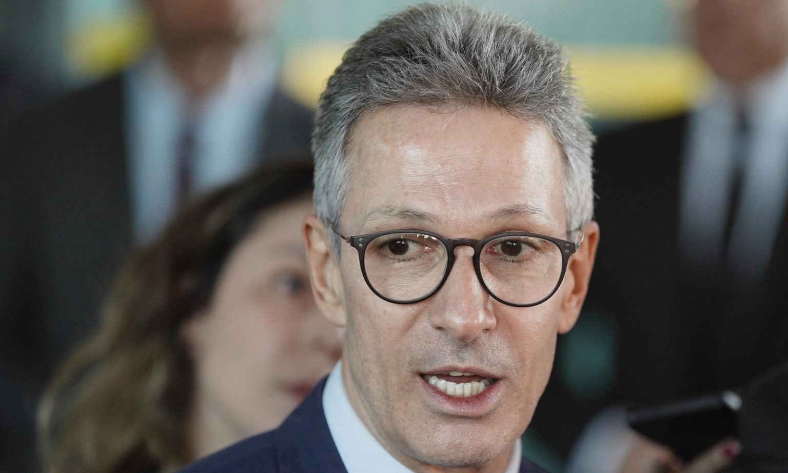 Zema critica soltura de criminosos e promete reforçar segurança