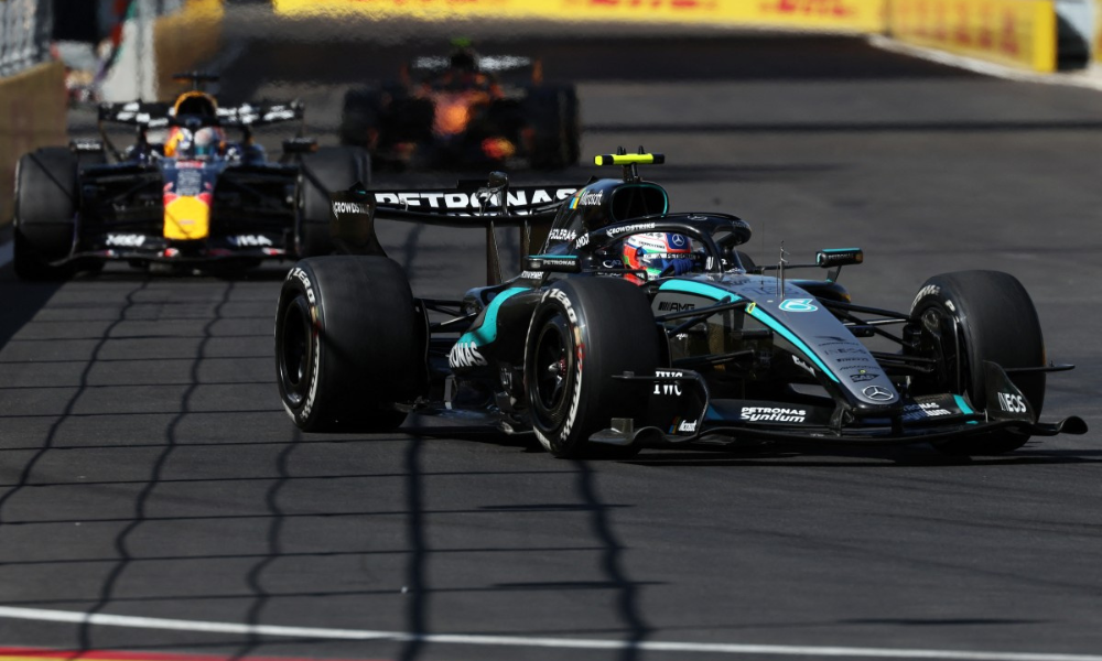 Antonelli domina GP da Espanha e amplia vantagem após erro da McLaren