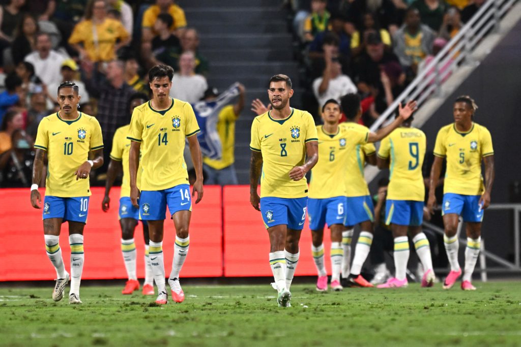 Brasil arranca empate com Austrália nos acréscimos em Townsville