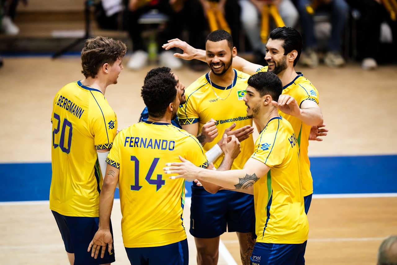 Brasil vence Colômbia por 3 a 0 e mantém 100% no Sul-Americano