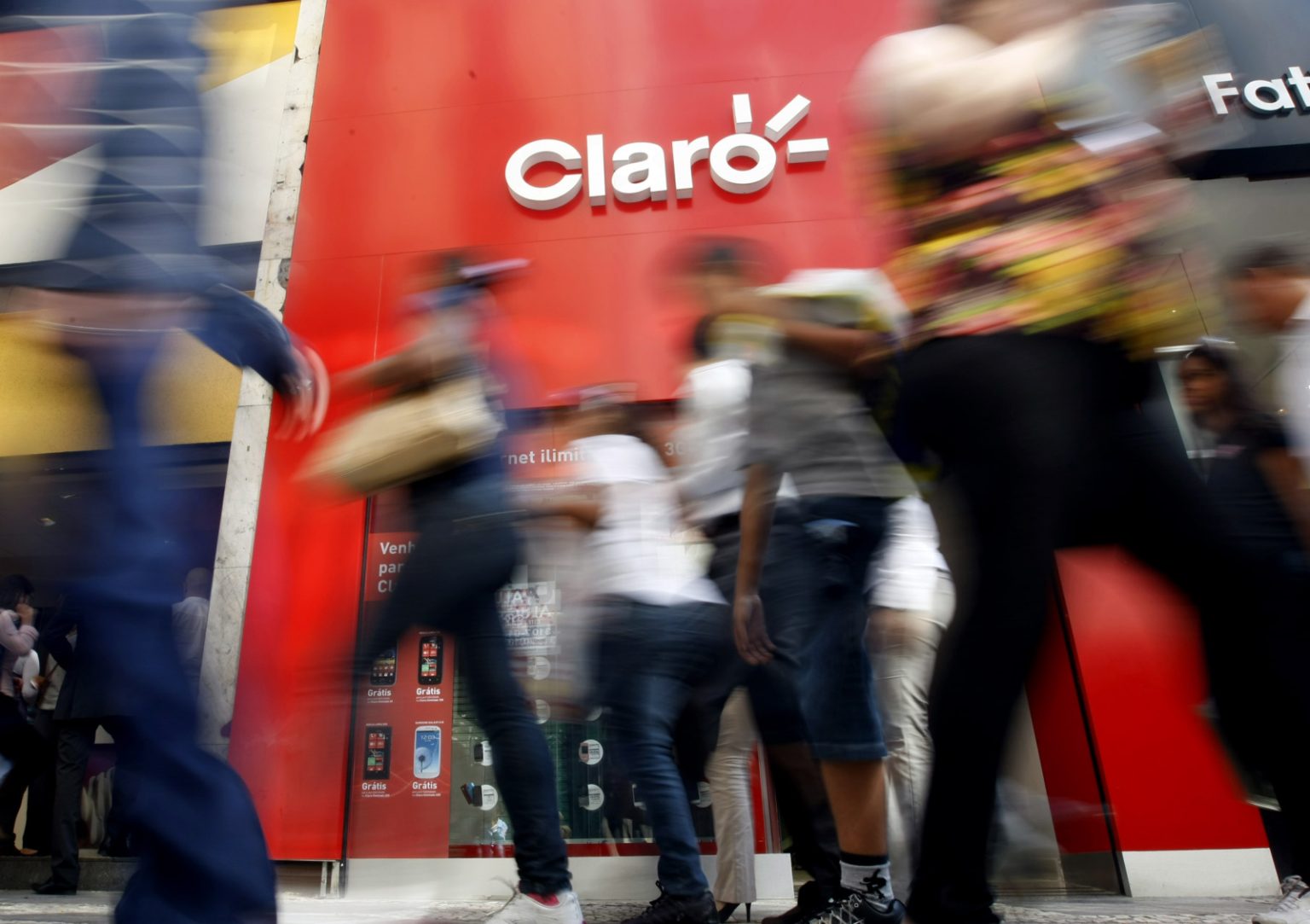 Cade libera fusão: Claro compra Desktop sem restrições