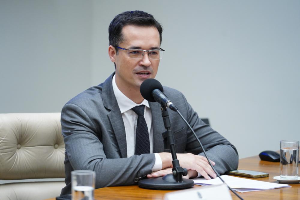 Deltan anuncia recurso após TSE suspender atos da sua campanha