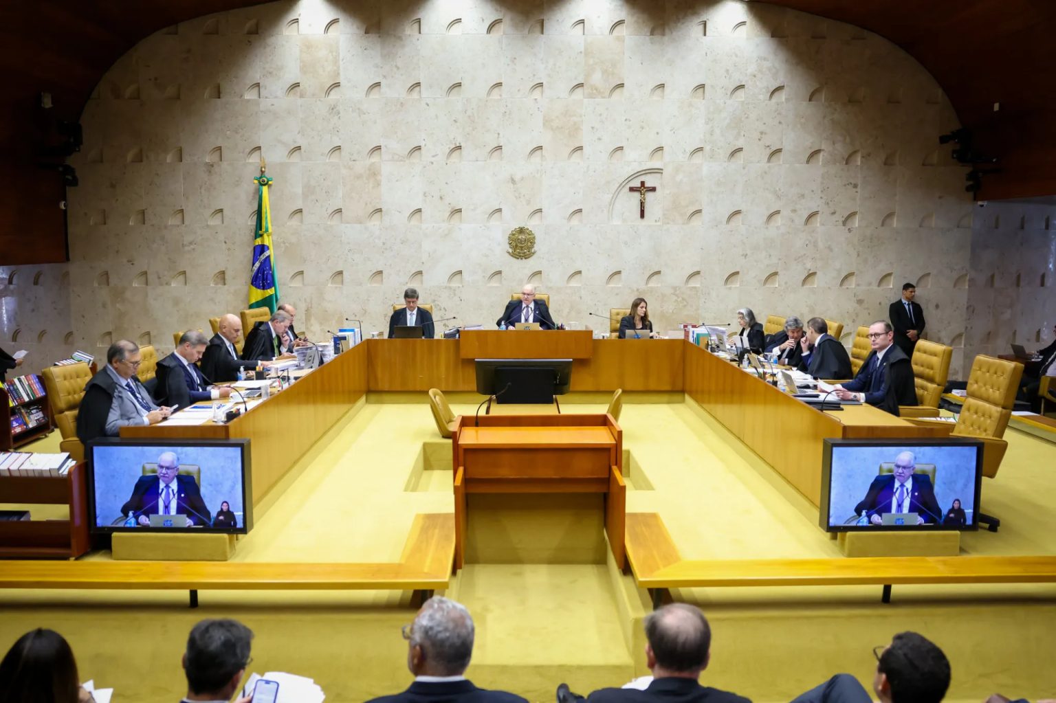 Editorial critica STF e diz que decisões conflitantes abalam instituições