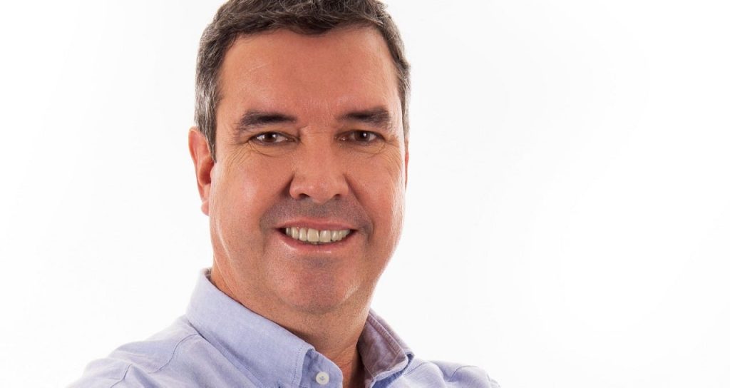 Eduardo Riedel busca reeleição em MS com trajetória no agronegócio
