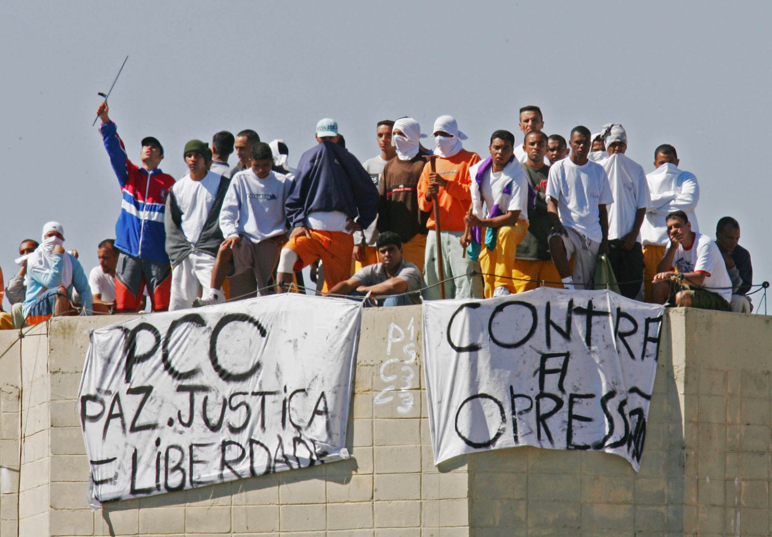 EUA e aliados lançam ofensiva contra 24 grupos; PCC e Comando Vermelho na lista