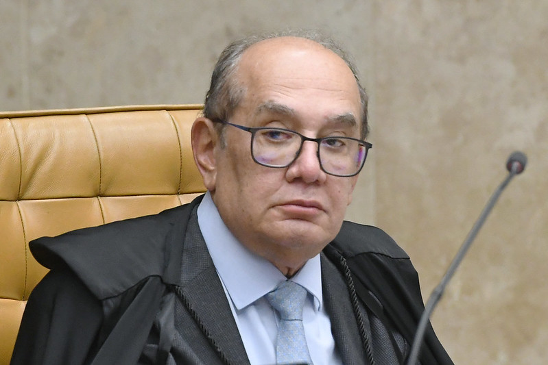 Gilmar Mendes exige identificação de ministros citados no caso Master