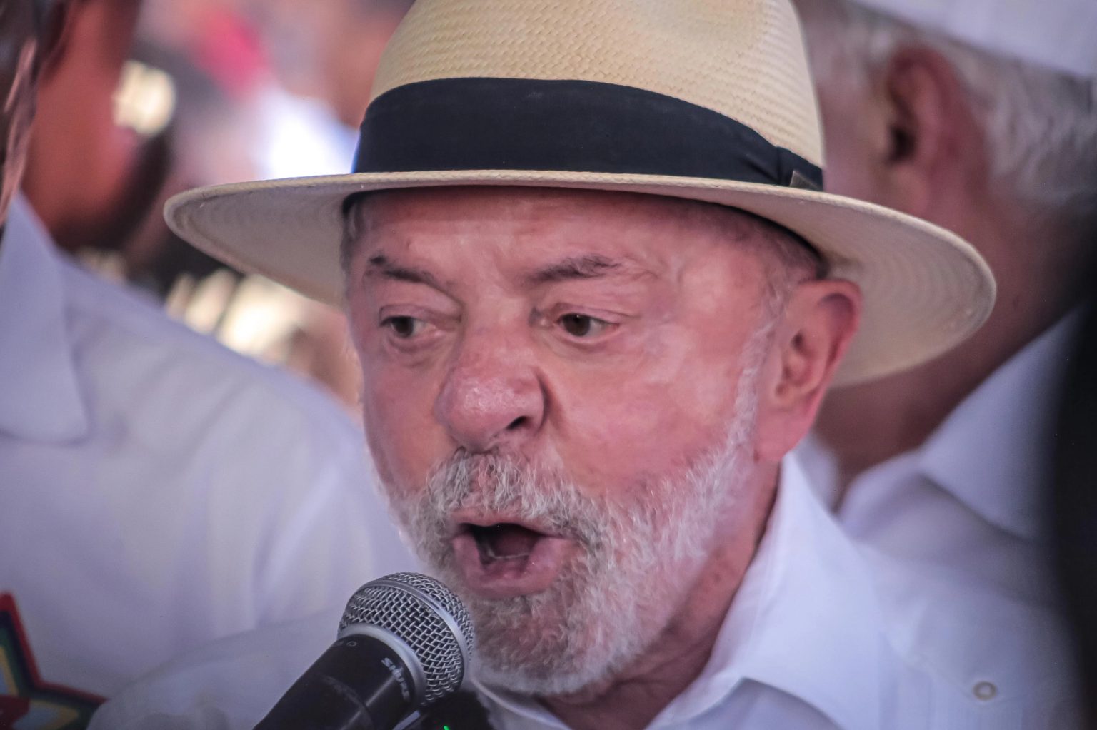 Governo Lula arrecada R$3 tri e fecha 2025 no vermelho com R$60 bi