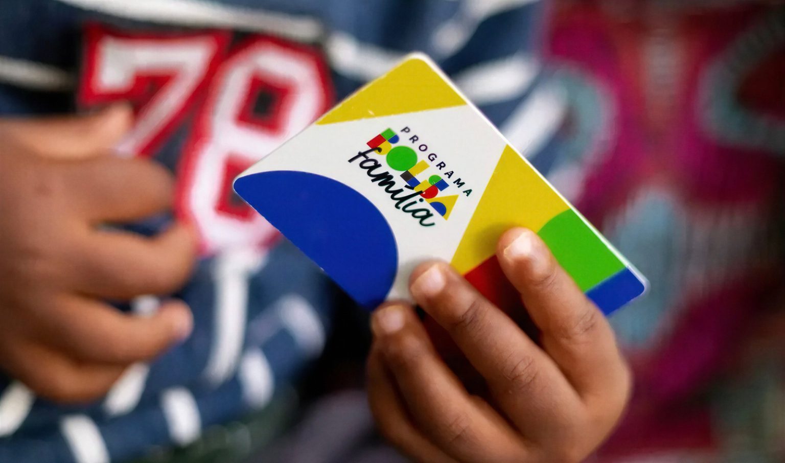 Greve da Caixa complica atendimento; veja como receber benefícios