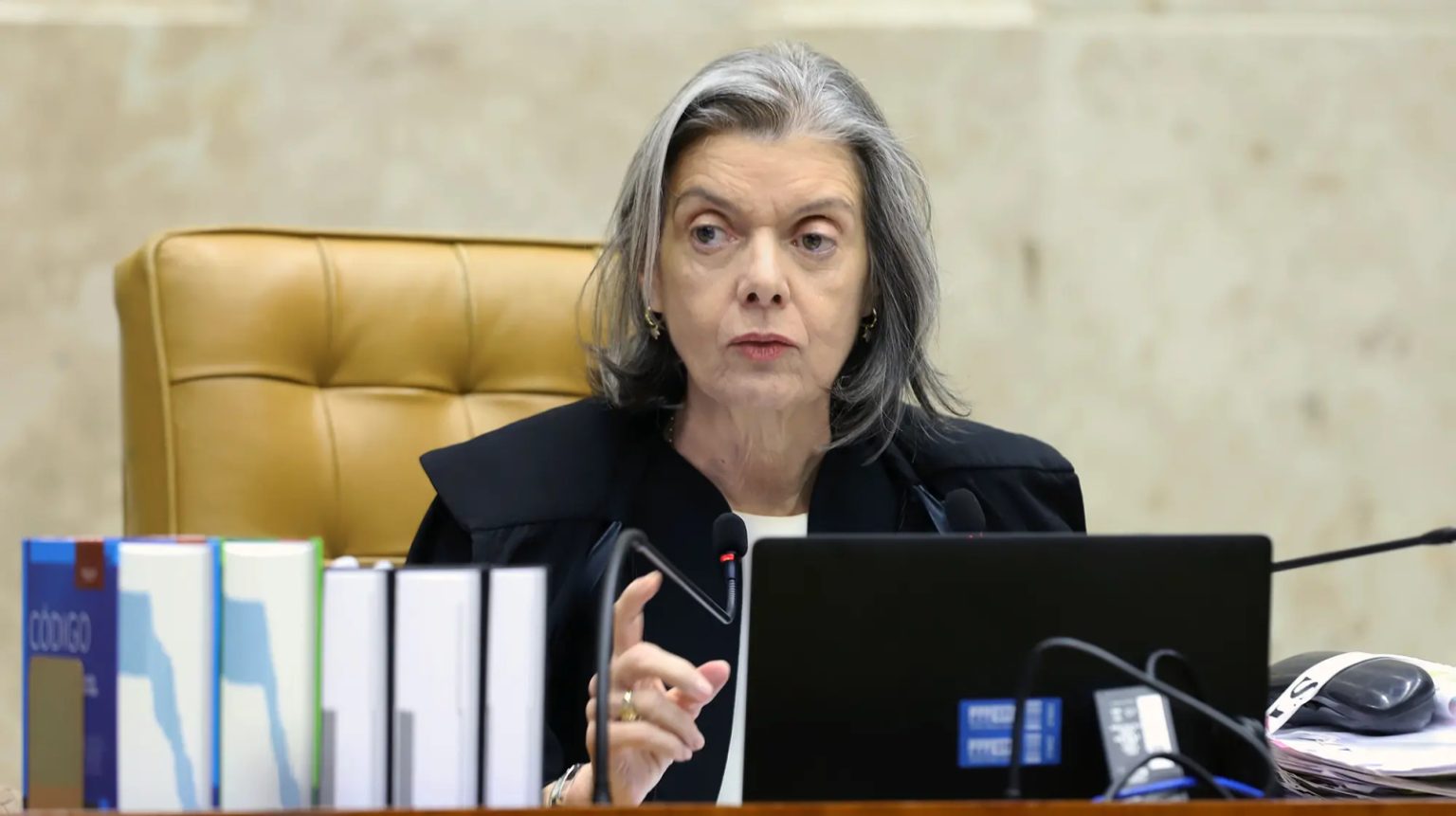 Inac cobra do STF decisão sobre Ficha Limpa até o 1º turno