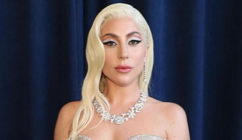 Lady Gaga tem filha por gestação por substituição