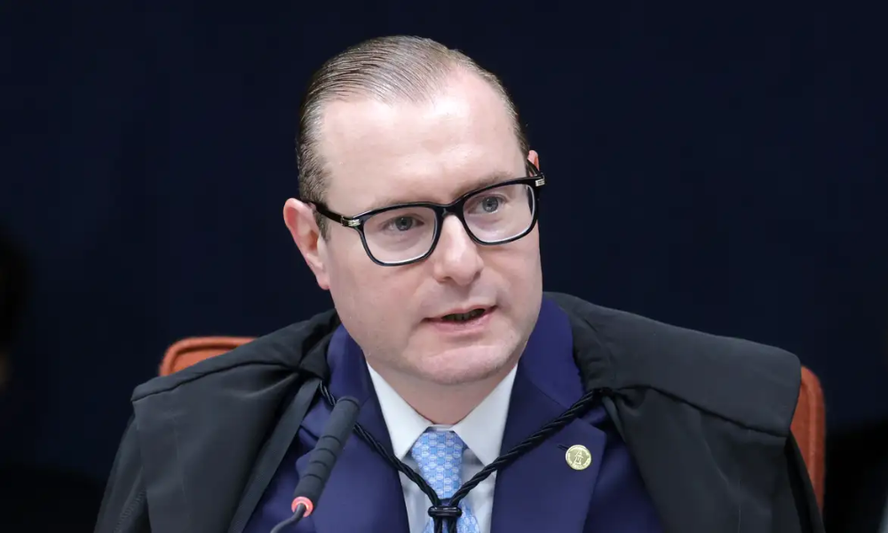 Ministro Zanin barra liminar que tentava forçar instalação da CPI do Master