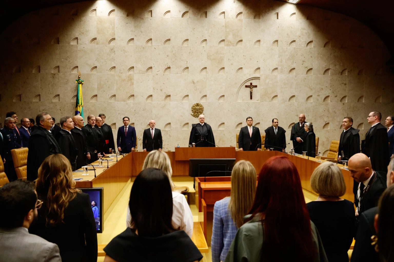 STF evita discutir caso Master após vazamento de mensagens