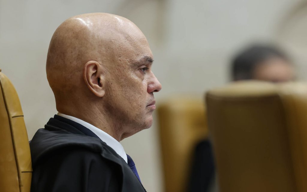 STF impõe pena de 1 ano a Eduardo Bolsonaro por difamação