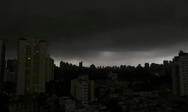 Temporal avança pelo Sudeste: chuva forte em MG, RJ e sul do ES