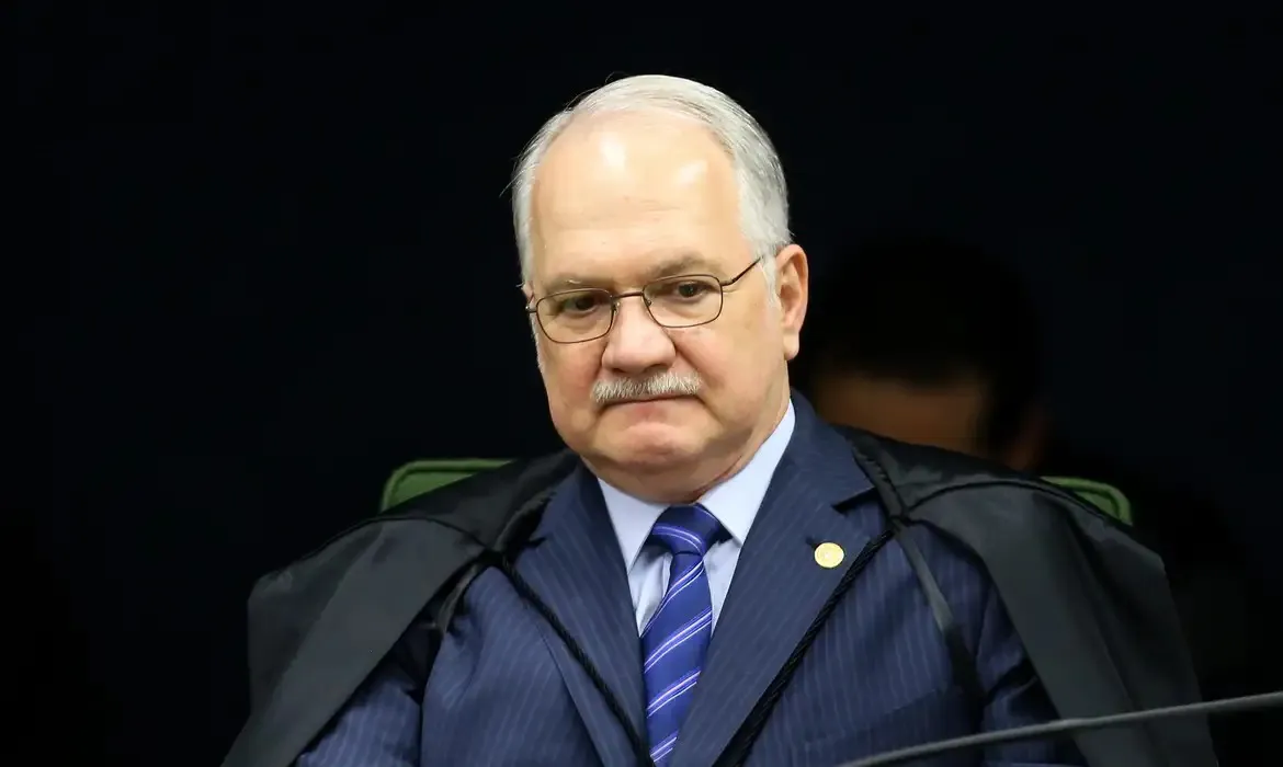 Transparência Internacional apoia Fachin e alerta para crise inédita no Judiciário