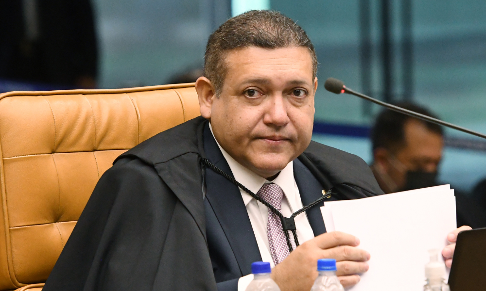 TSE julga retirada de posts sobre Nossa Senhora; gesto de Nunes Marques