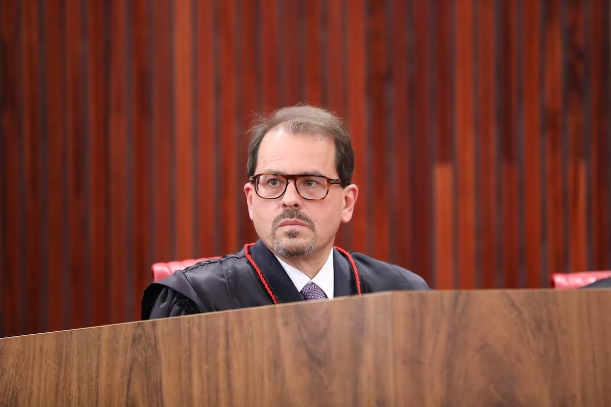 TSE manda suspender campanha de Deltan Dallagnol ao Senado no Paraná