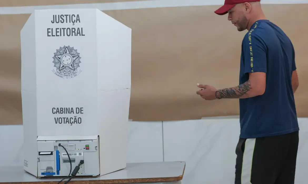 Abstenção de 21,08% bate recorde desde 1998