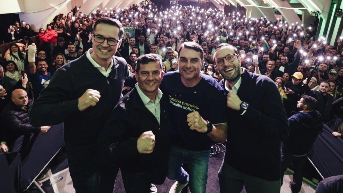 Barros e Dallagnol garantem as duas vagas do Paraná no Senado
