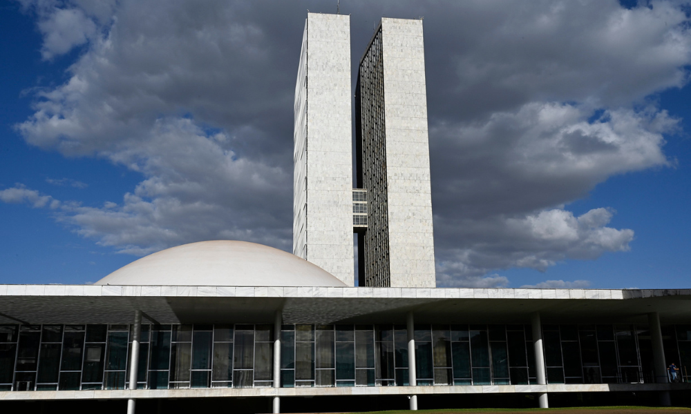 Como Jango e o trabalhismo centro-esquerda levaram à crise de 1964