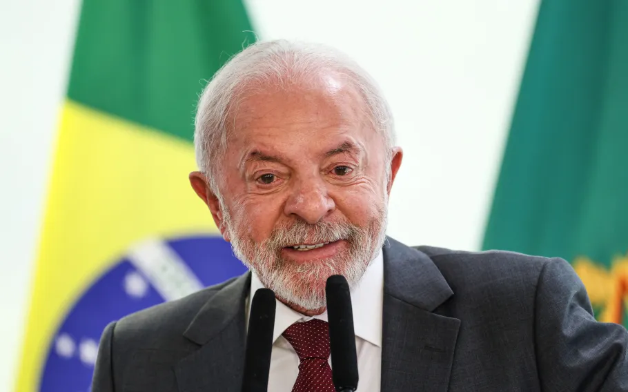 Lula critica debates do 1º turno e diz que viram disputa por 'lacração'