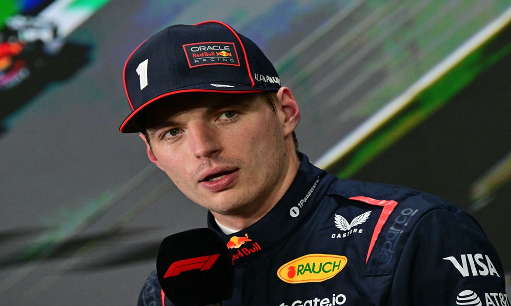 Max Verstappen liderou 62 voltas e venceu pela 1ª vez em Singapura