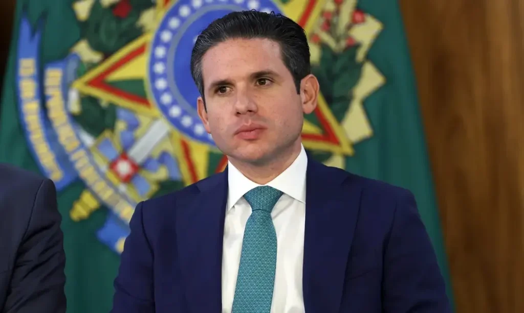 Motta pede civilidade e ressalta maturidade da democracia rumo ao 2º turno