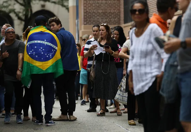 Quase 920 mil brasileiros votarão no exterior neste domingo