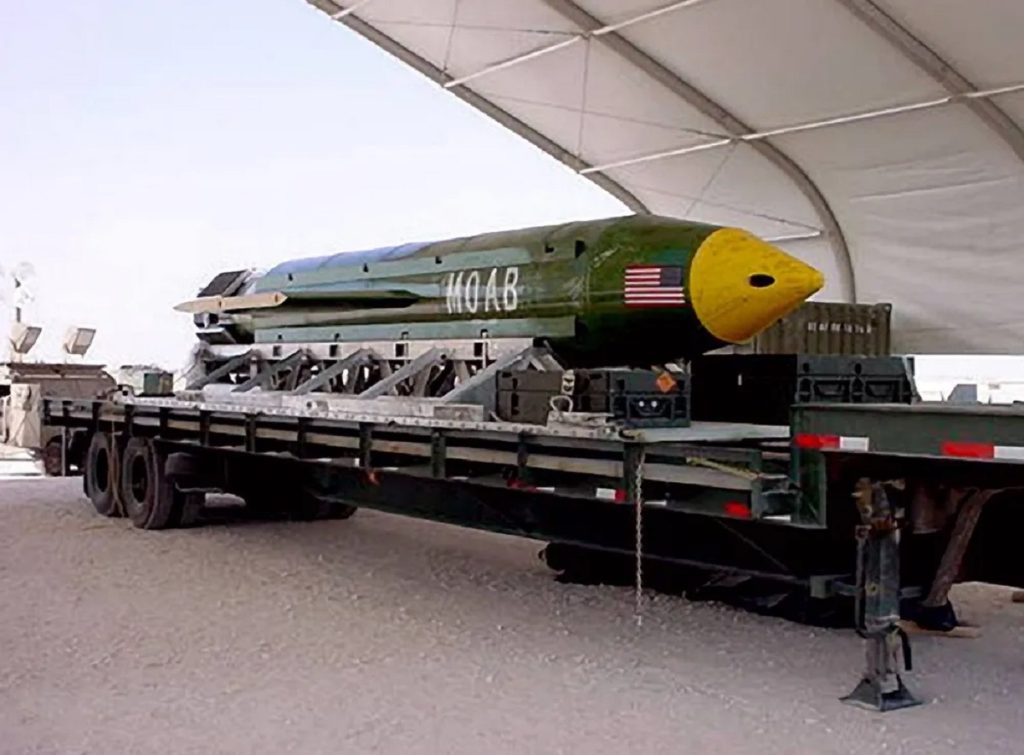 Trump inclui 'Mãe de Todas as Bombas' em plano contra o Irã