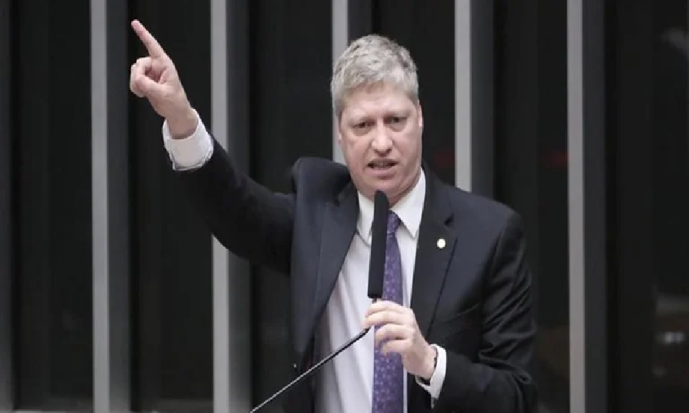 Van Hattem promete abrir impeachment de Gilmar Mendes no 1º dia